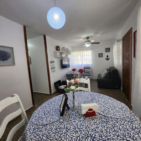 Beachfront Apartment, Quiet 4 Beds, 1 Bath, Ac, Wi-Fi, Hot Water, In Paraiso Near Los Patos Esterno foto