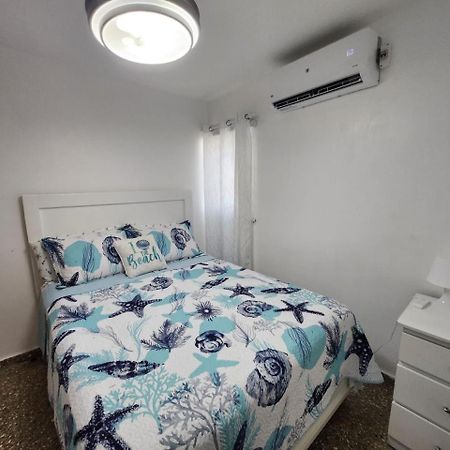 Beachfront Apartment, Quiet 4 Beds, 1 Bath, Ac, Wi-Fi, Hot Water, In Paraiso Near Los Patos Esterno foto