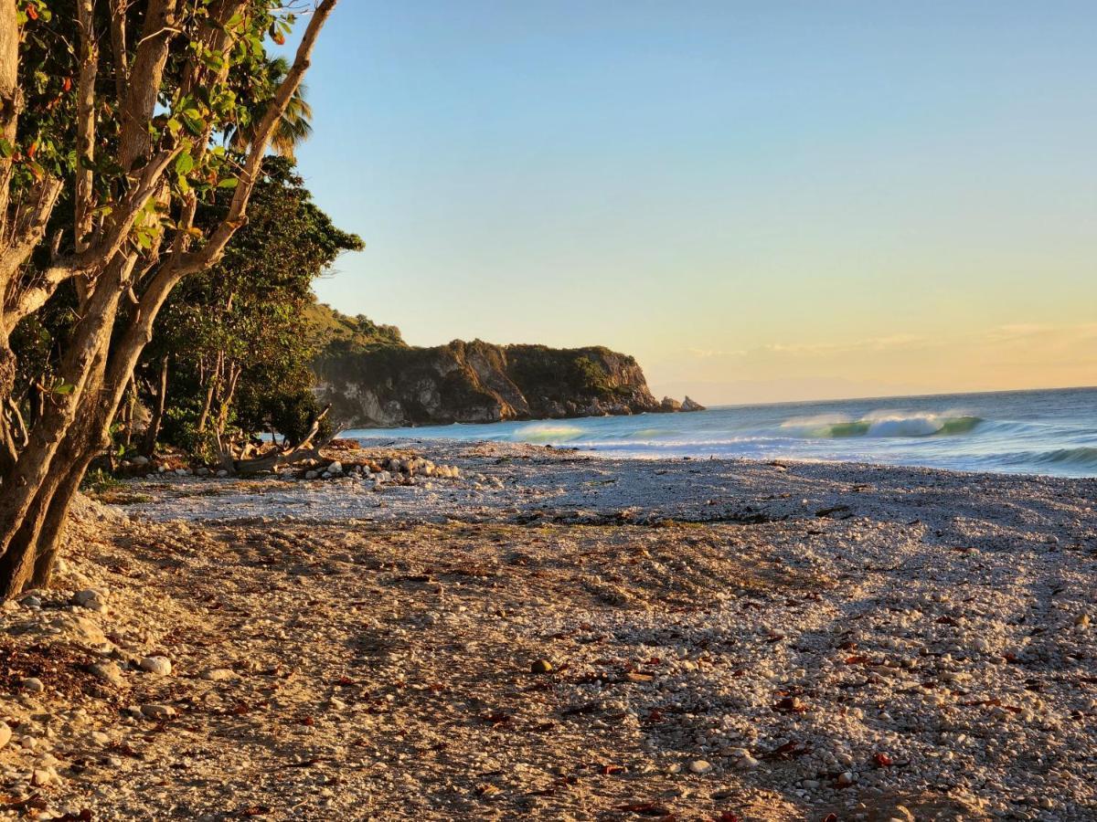 Beachfront Apartment, Quiet 4 Beds, 1 Bath, Ac, Wi-Fi, Hot Water, In Paraiso Near Los Patos Esterno foto